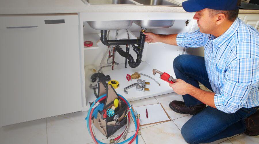 Expert burst pipe repair services in Saint Anthony, IA